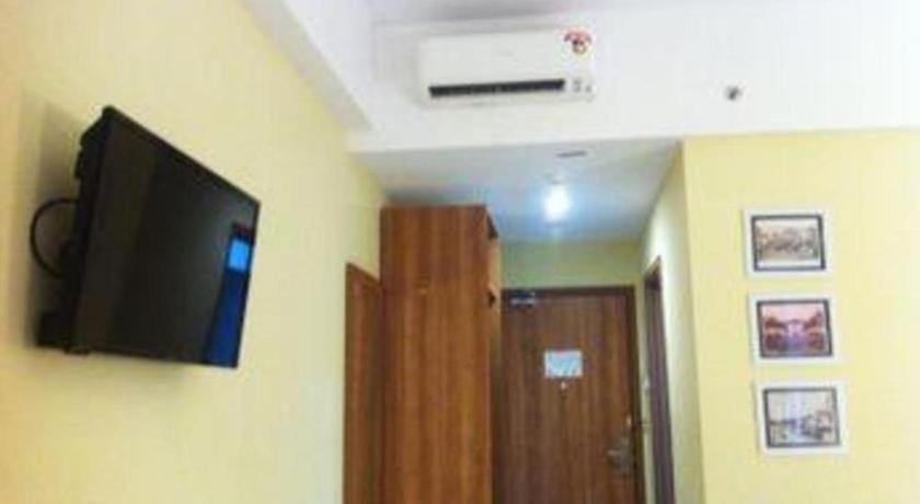 Evora Hotel Surabaya Exterior photo